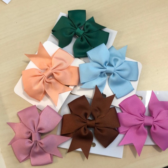 Other - NWOT Set of 6 Handmade Hair Bows